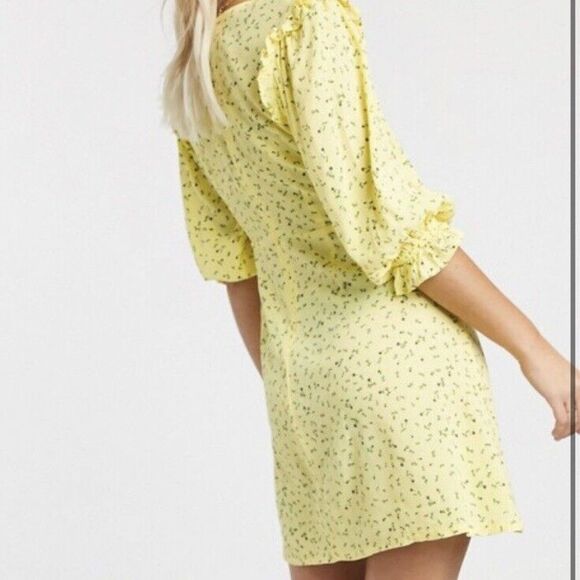 Revolve Faithfull The Brand Edwina Mini Dress La Fica Floral Print Ruffle Size 6 - Picture 2 of 10